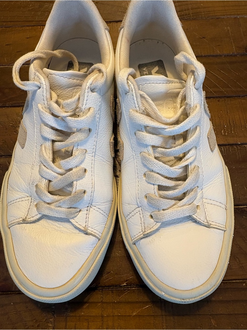 Veja White campoSneakers with Beige suede Accents Women's 6.5 - Picture 7 of 9